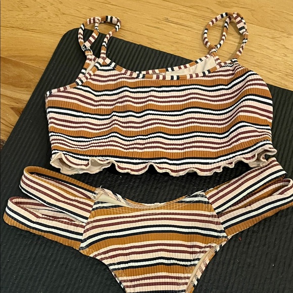 Montce Multicolor Striped Bikini Set - Picture 8 of 10